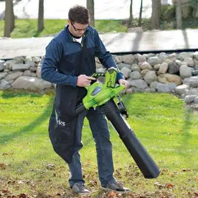 Best Leaf Vacuum - Portability and Weight
