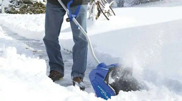 Snow Joe 323E Electric Snow Shovel