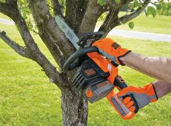 BLACK and DECKER LCS1240 - In Action