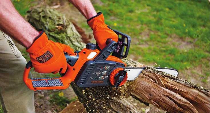 BLACK and DECKER LCS1240 Cordless Chainsaw Detailed Review - Gardenlife Pro