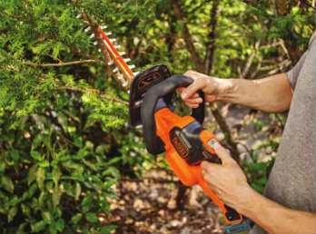BLACK+DECKER LHT321 Cordless Hedge Trimmer in Action